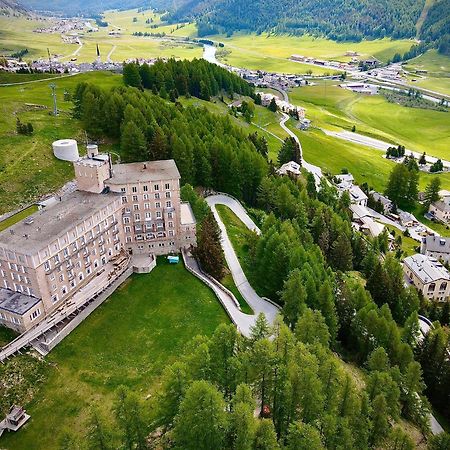 Hotel Castell ツオウ エクステリア 写真