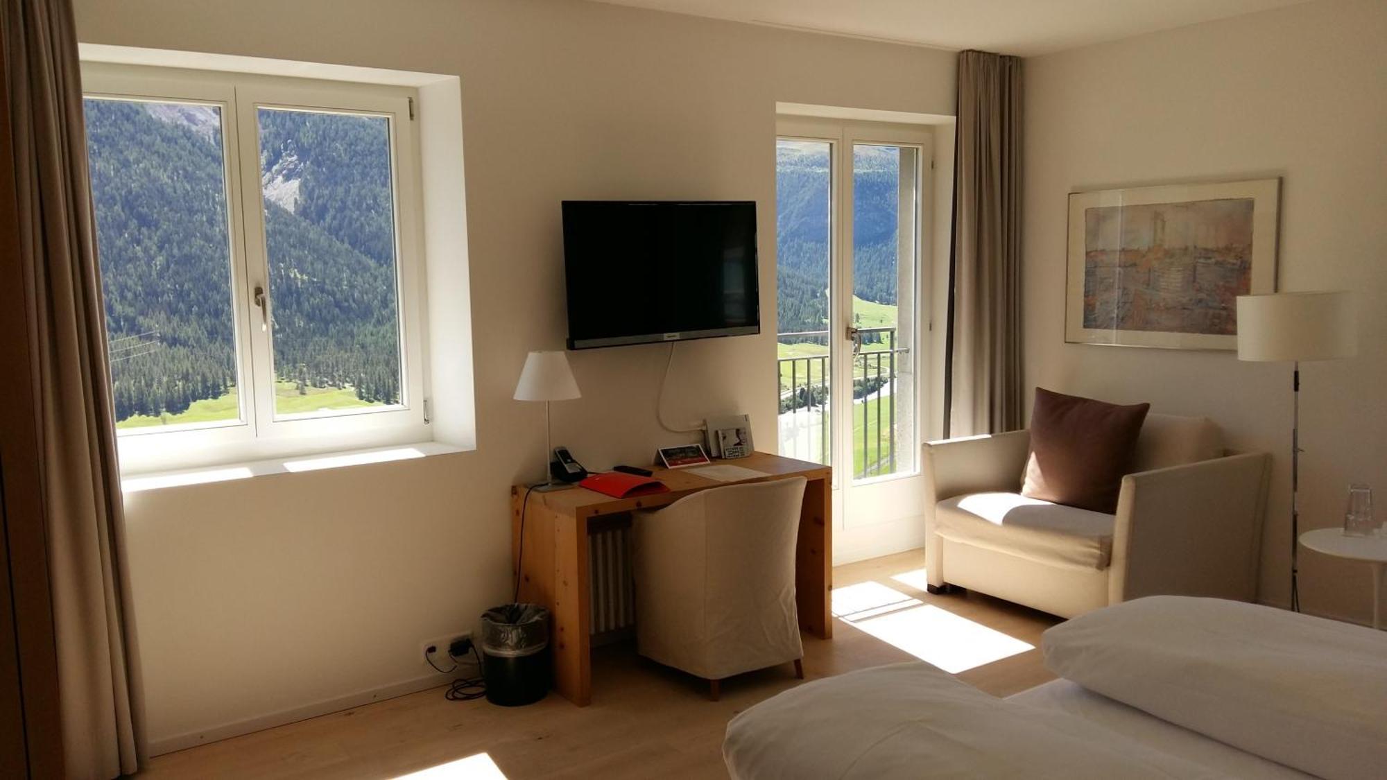 Hotel Castell ツオウ エクステリア 写真