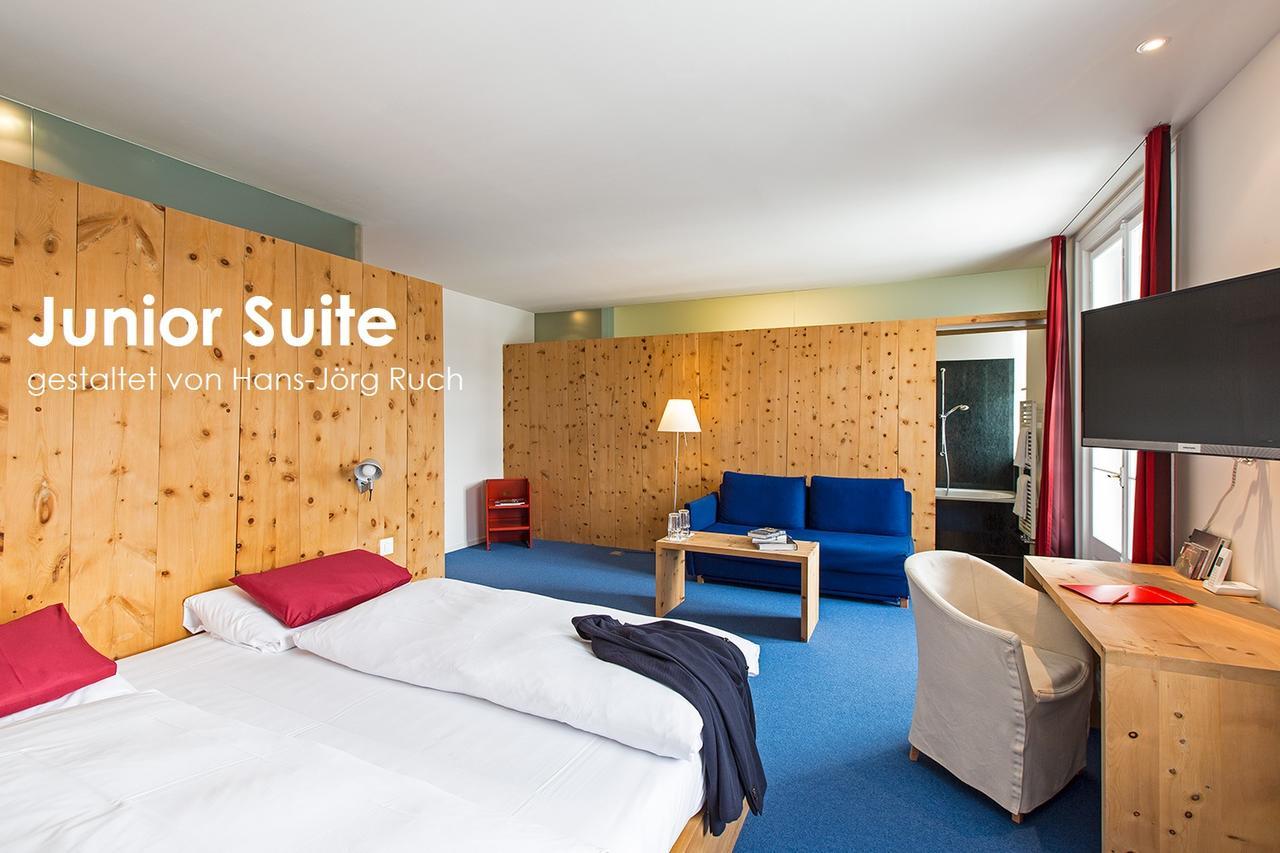 Hotel Castell ツオウ エクステリア 写真